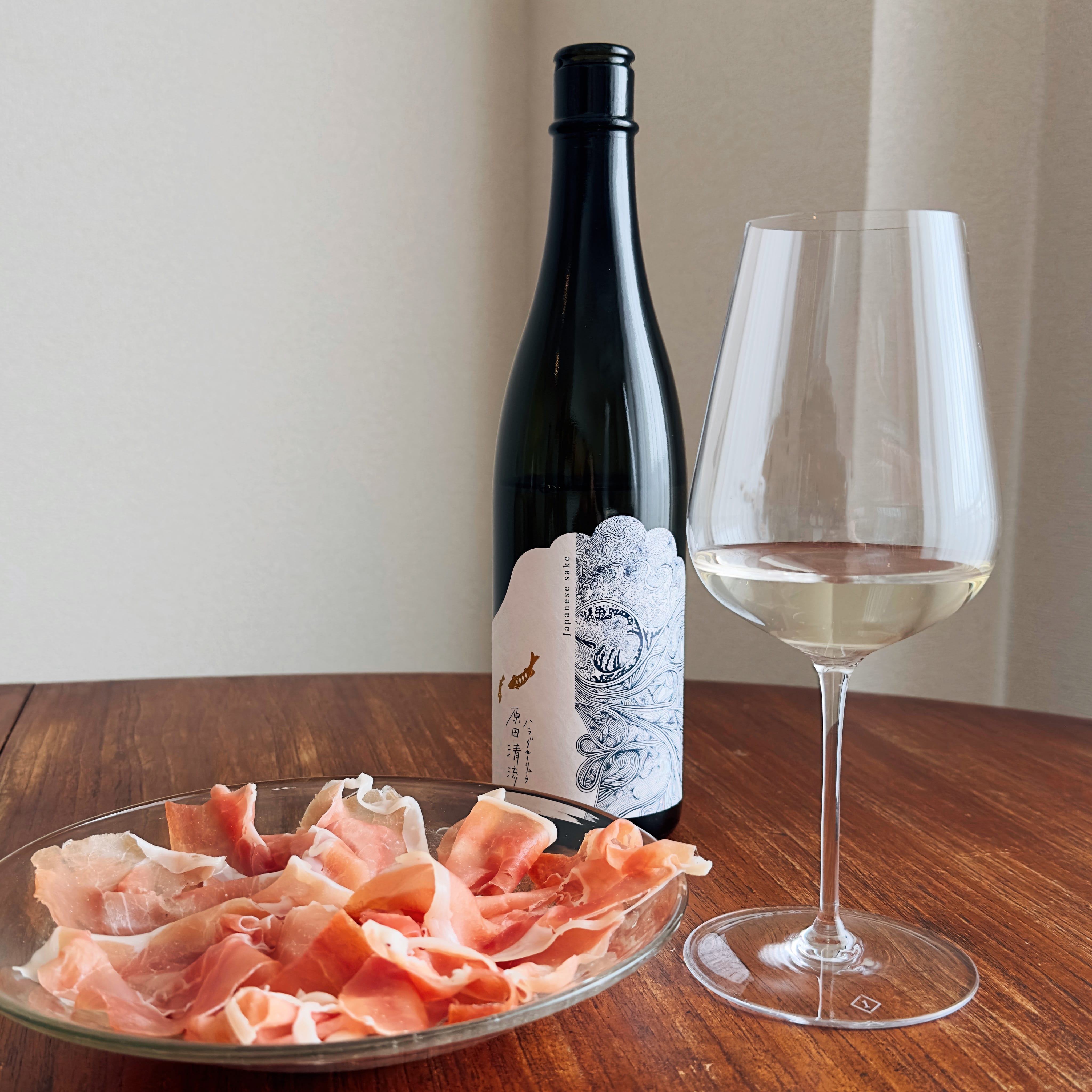 生ハムと日本酒